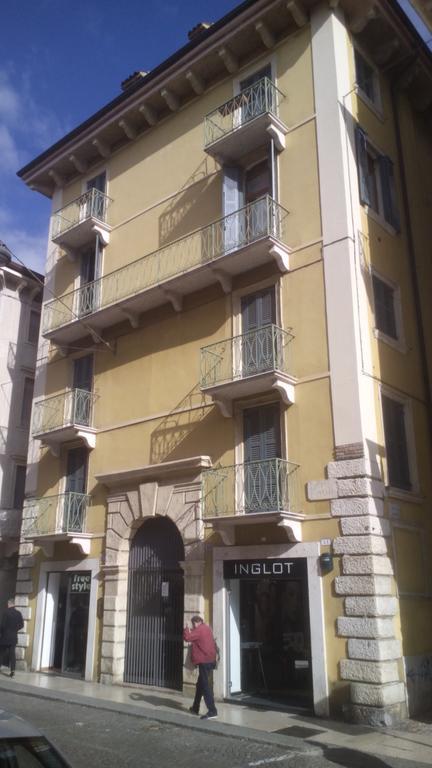 Marconi - Porta Leoni Verona